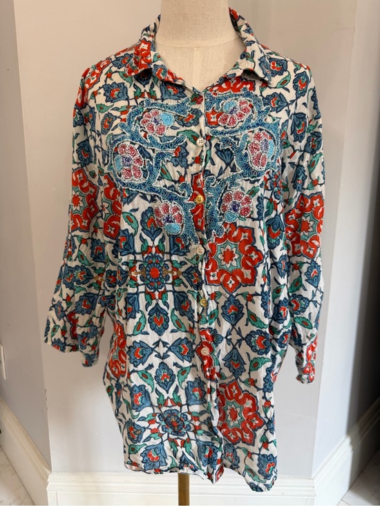 Antica Sartoria Tops - Antica Sartoria by Giacomo Cinque Women’s Large 100% Cotton beaded printed top
